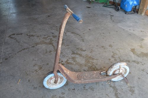 Property photo 6 - Ford Mustang, John Deere Tractor, Tools, Antiques and More! - Personal Property Auction